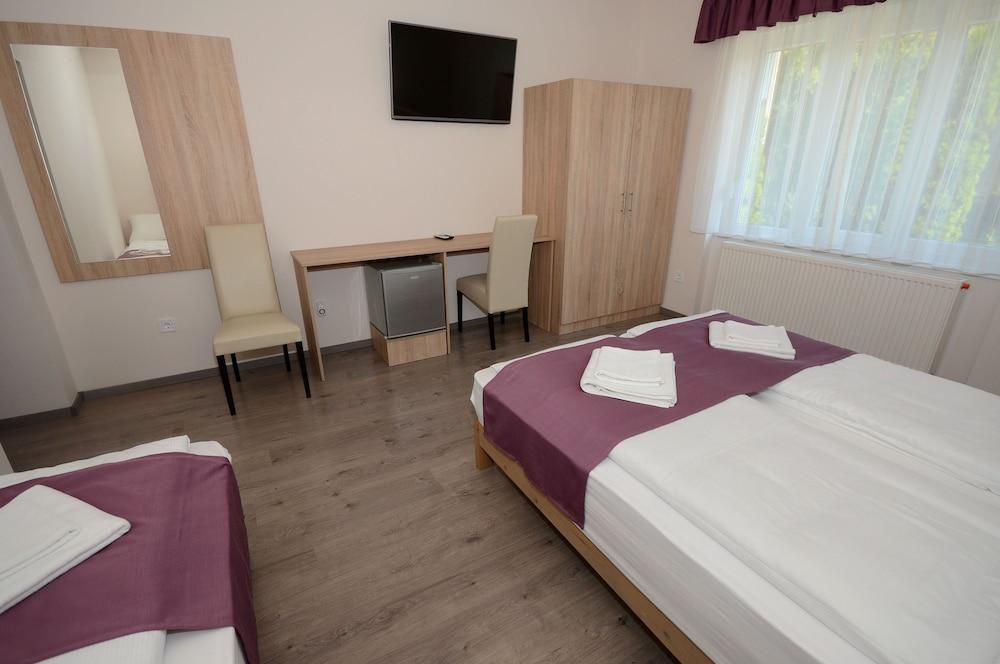 Hévízi Tópark Panzió