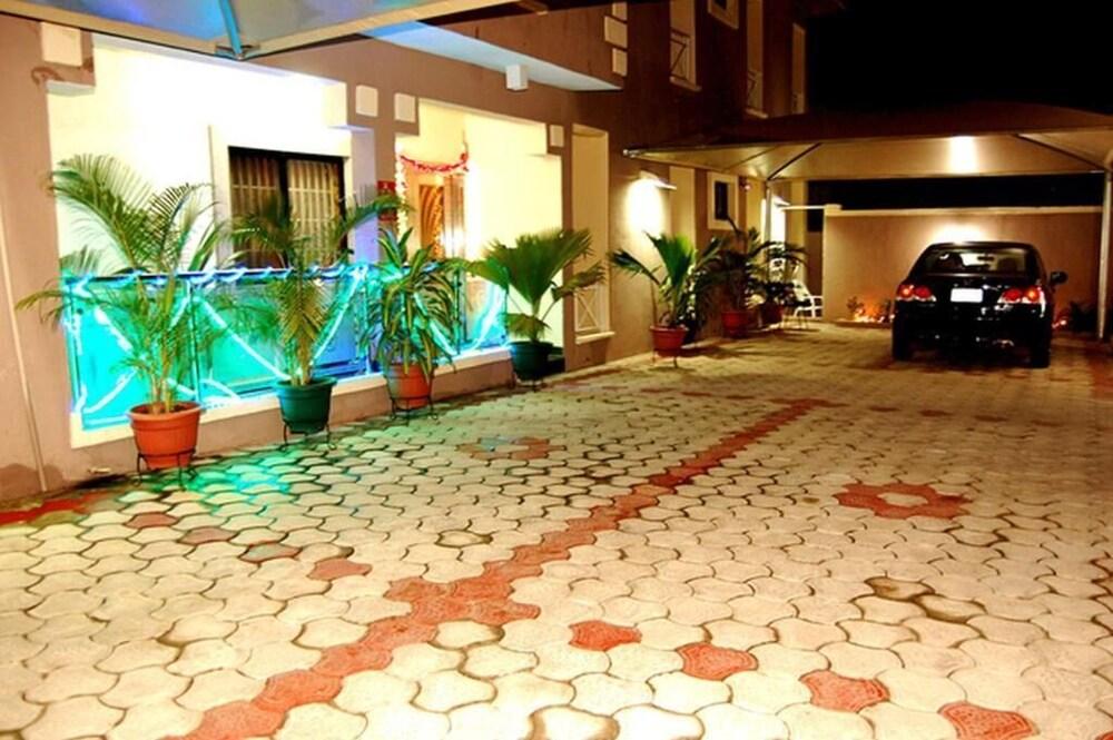 Erith Apartments and Suites