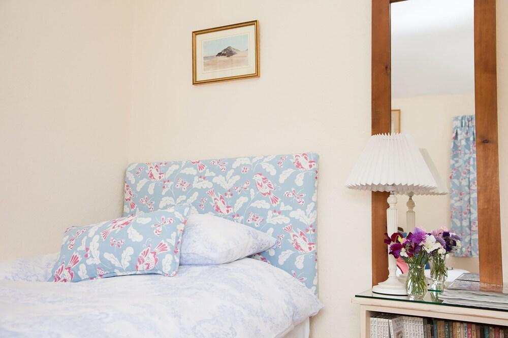 Blackwater Cottage B&B