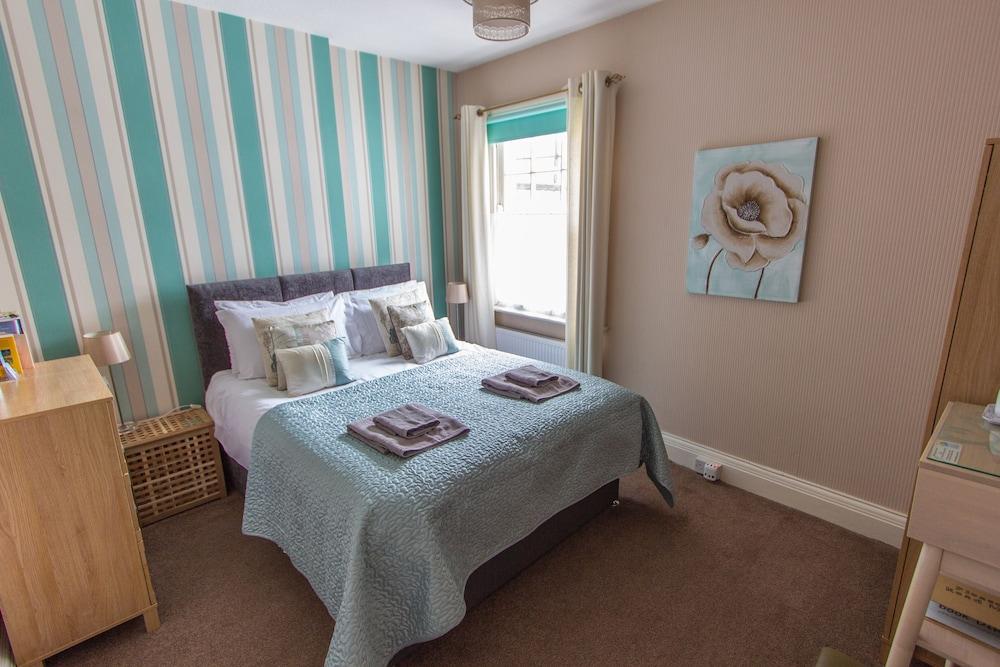 Harbour Heights Guest House