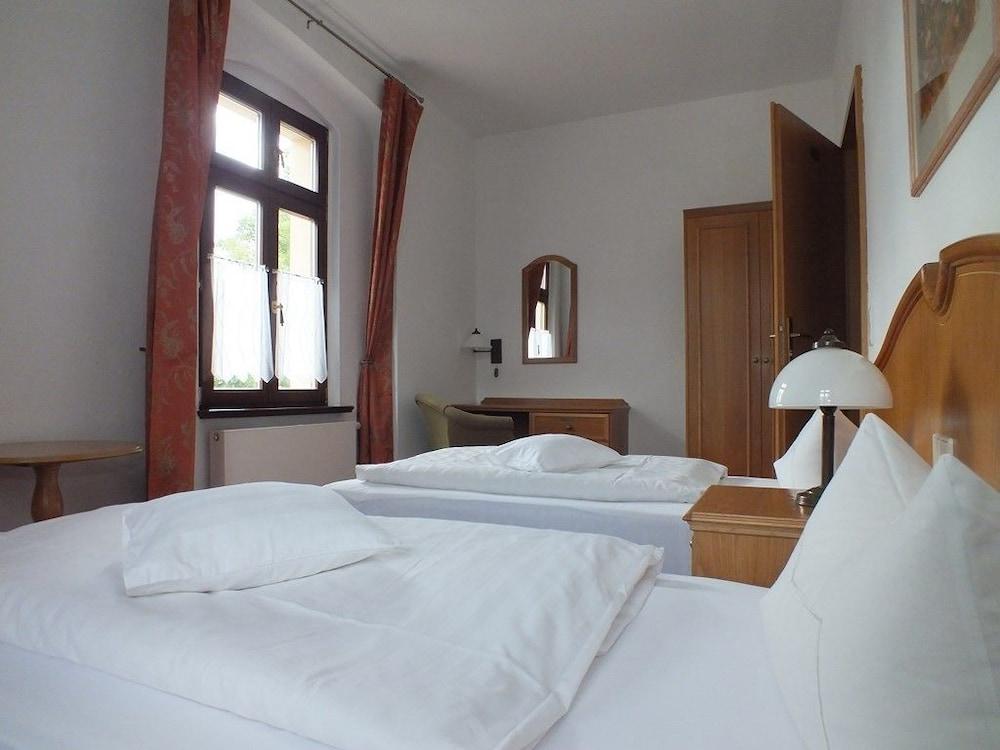 Parkschlößchen Maasdorf