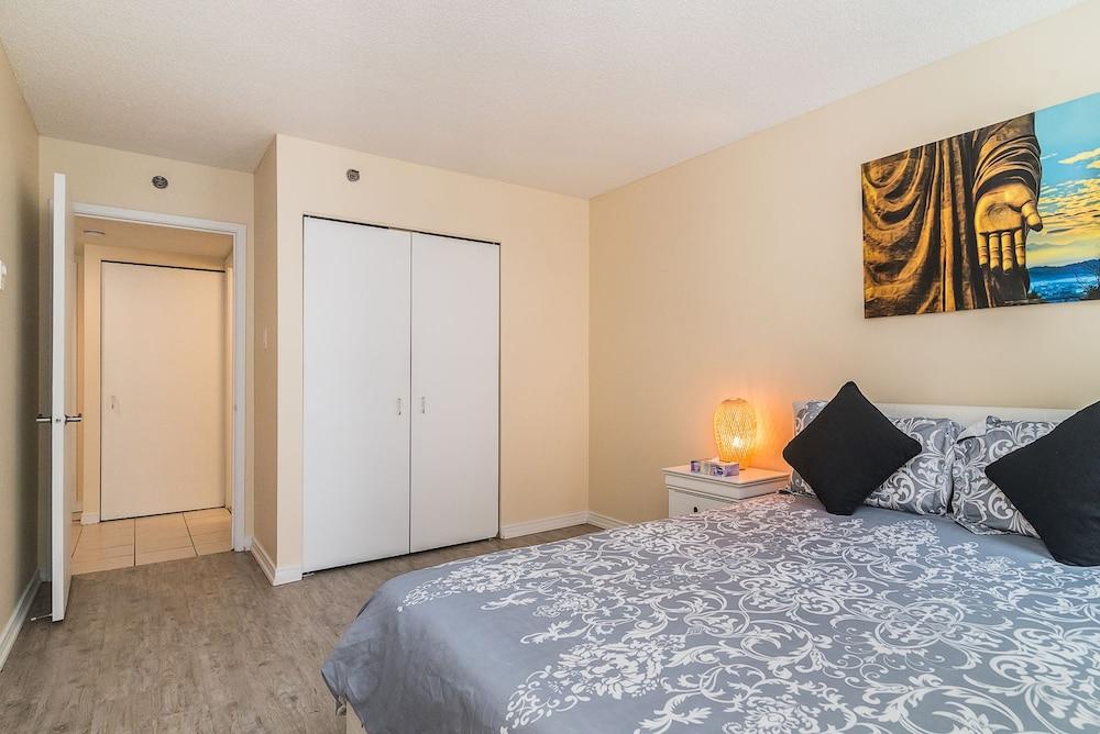 Quartier des Spectacles Appartments