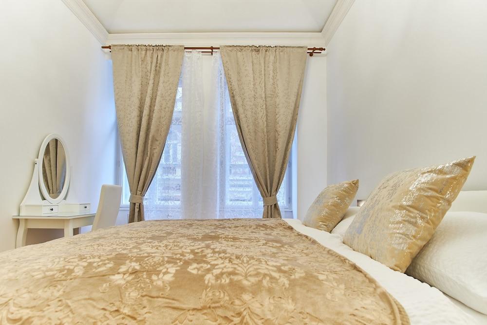 Wenceslas Square Royal Apartment