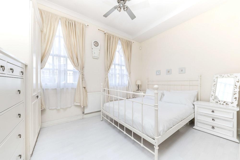 Spacious Apartment in Trendy Islington