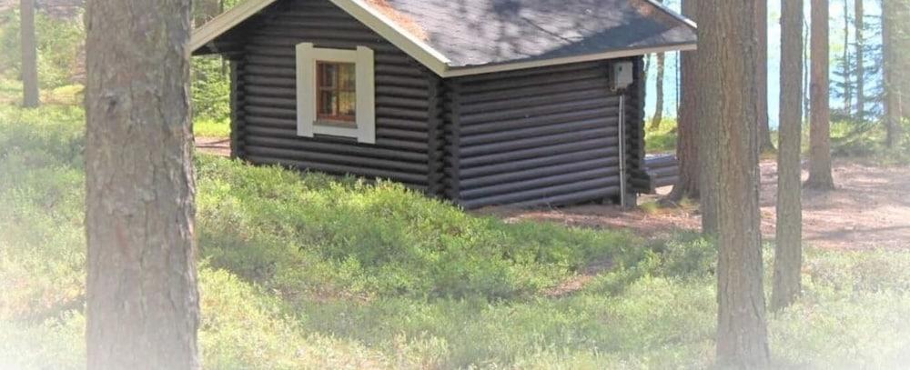 Laahtanen leirintä ja lomakylä