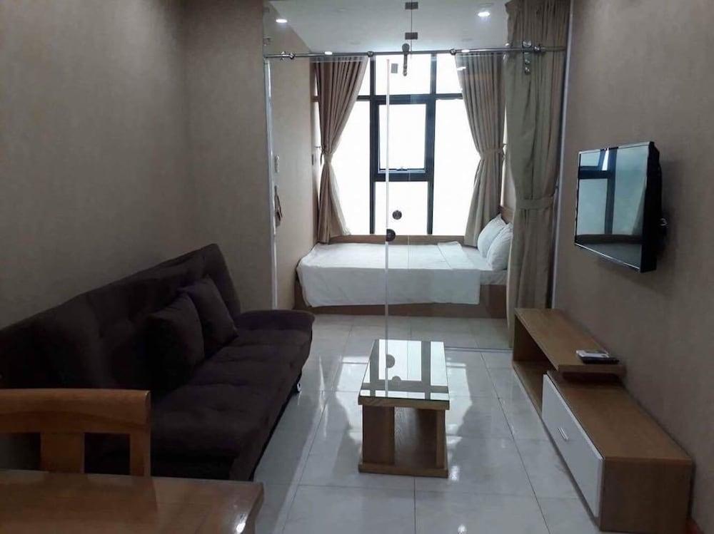 Ideal Time Apartment