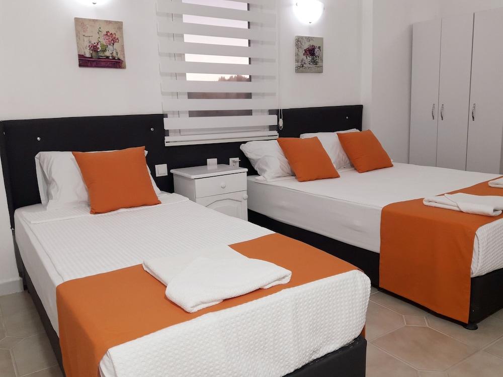 Mese Hotel & Apartments