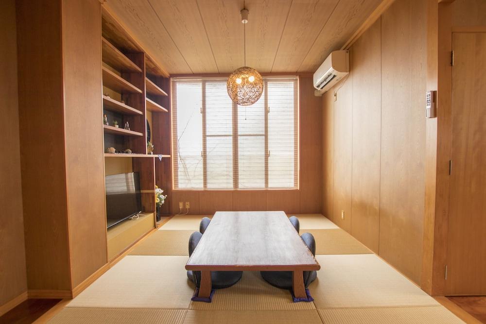 Cozy House In Urasoe