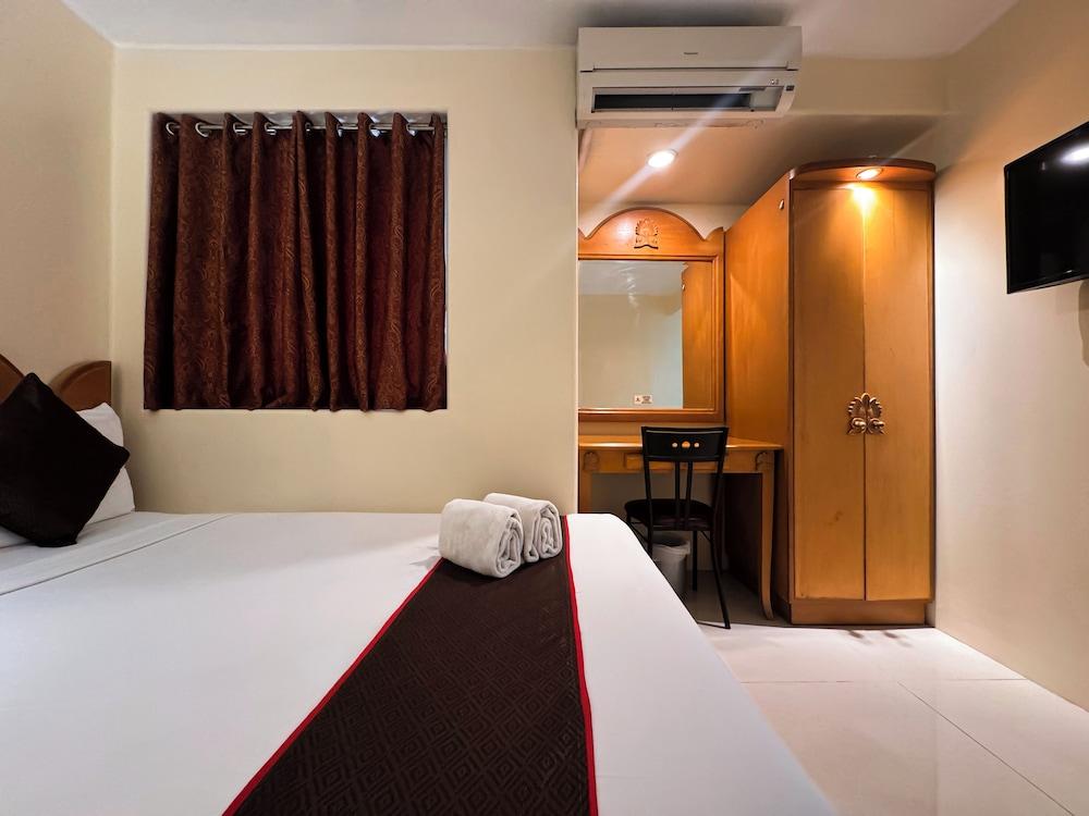 Palladium Suites Hotel