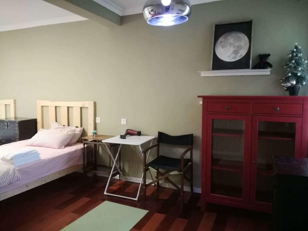 LaozhouJia Hostel