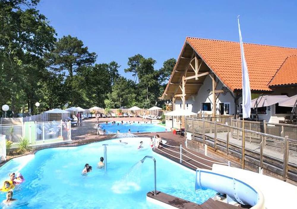 Mobil Home au charme rétro unique