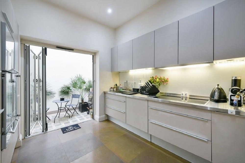 Central London Mews House