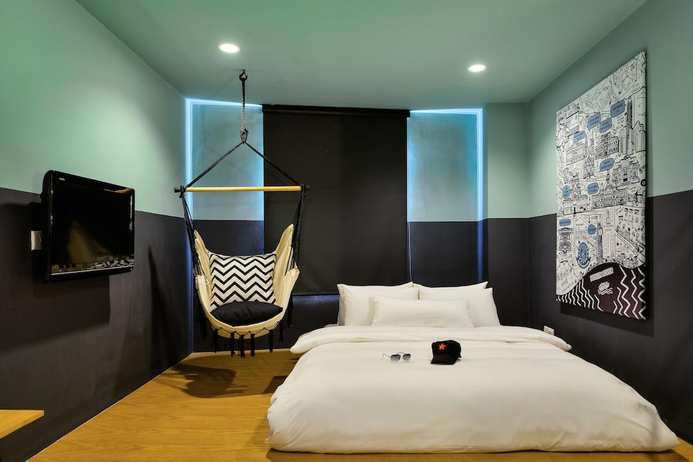 The Hammock Hotel Fine Arts Museum