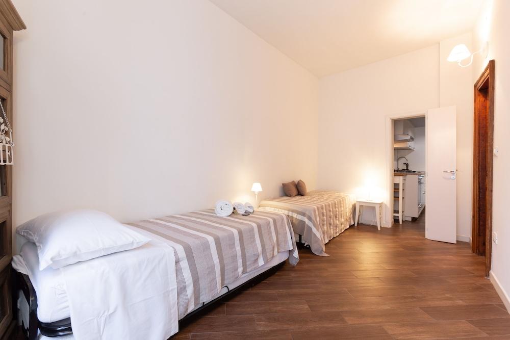 Quattro Canti Charming Flat
