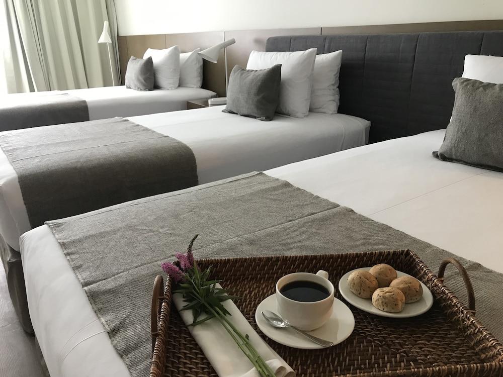 Dazzler by Wyndham Lima San Isidro