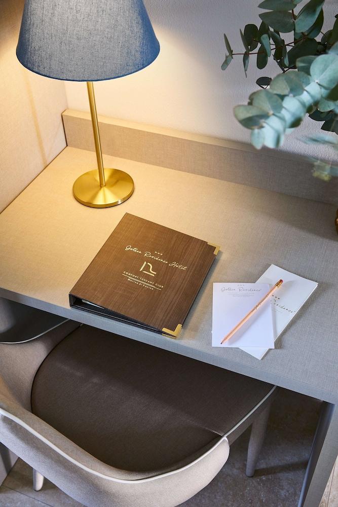 Golden Hotel & Apartments