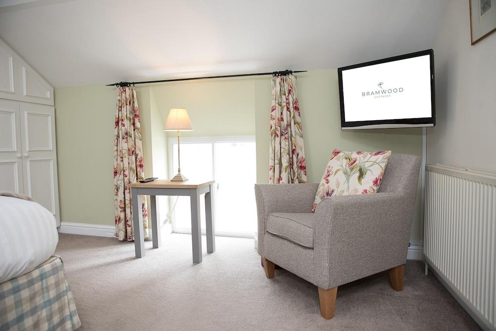 Bramwood Cottages