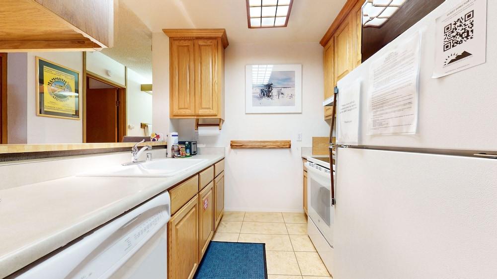 Summit #267 1 Bedroom Condo by RedAwning