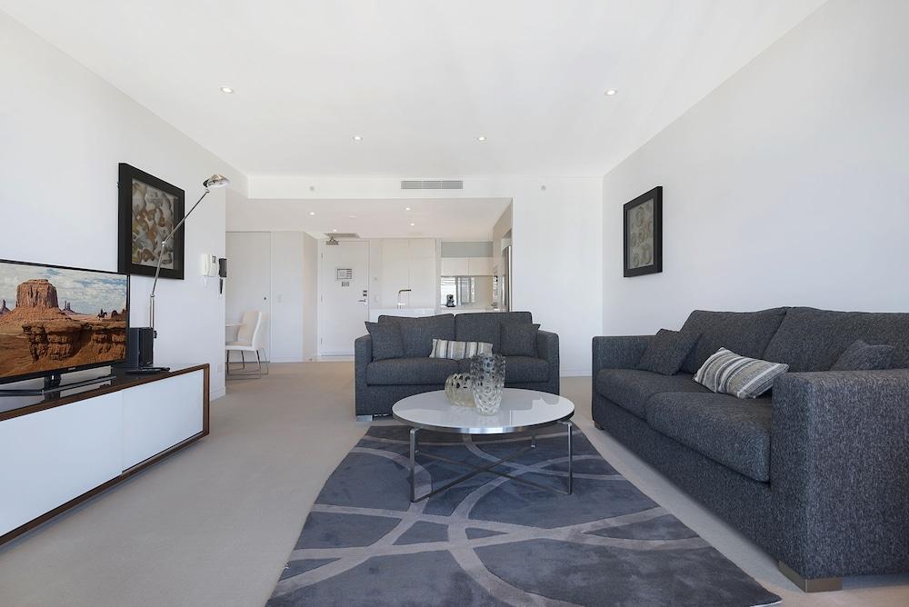 Holiday Holiday The Oracle