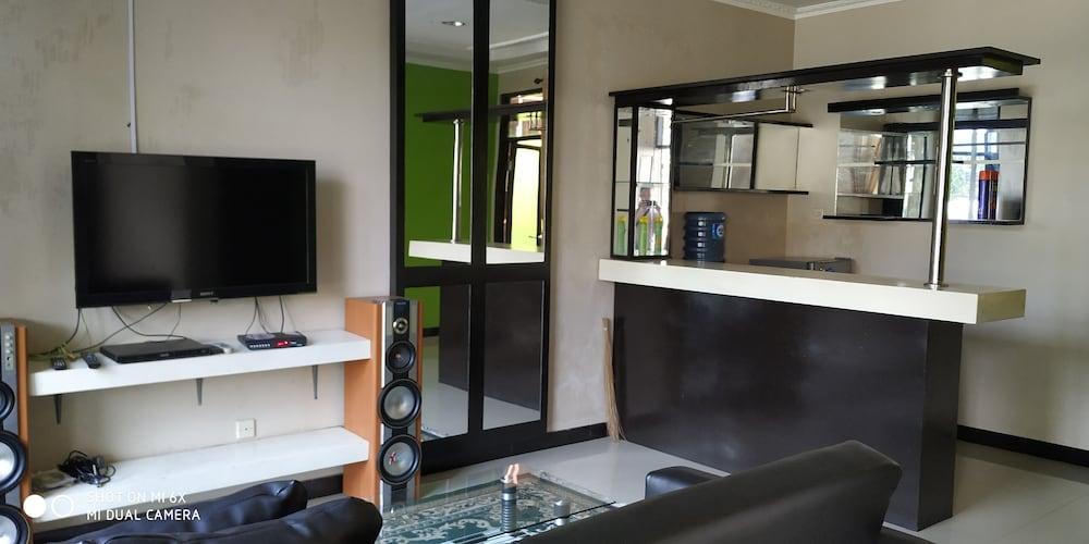 Villa Wahyu 3 Bedroom