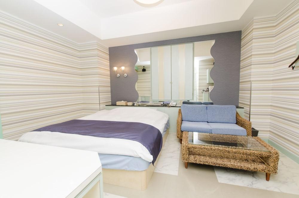 Fun Fun Fun Kingdom - Adults Only