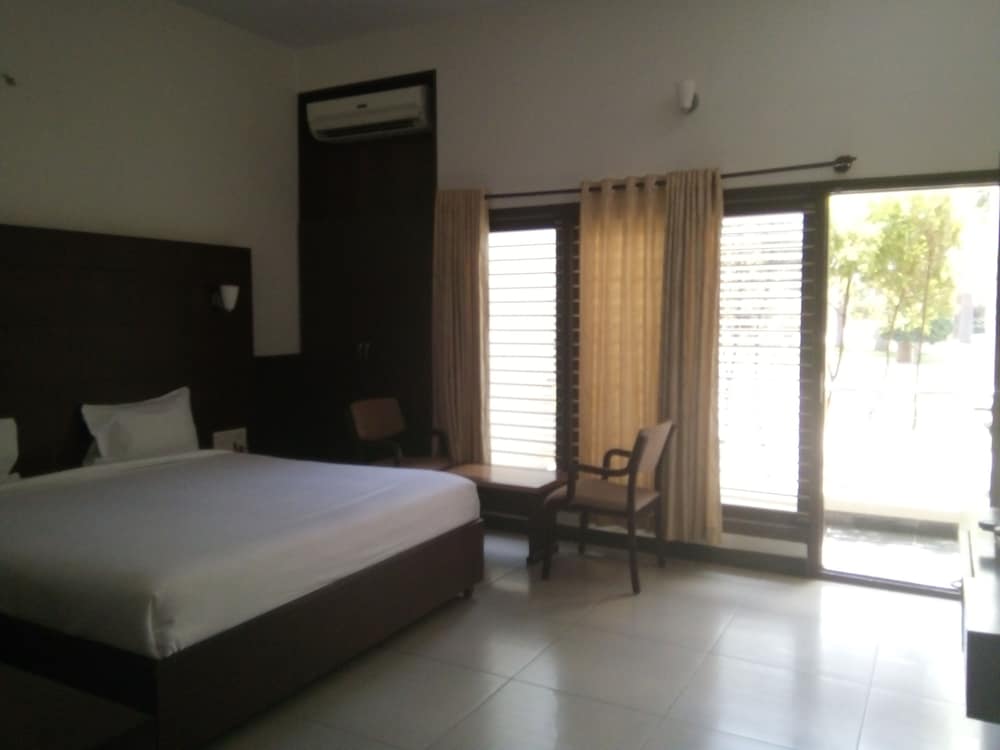 Nijaguna Resorts & Spa