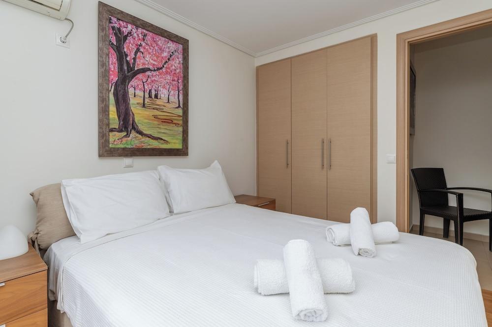 Elvita Athens Sea View Maisonette