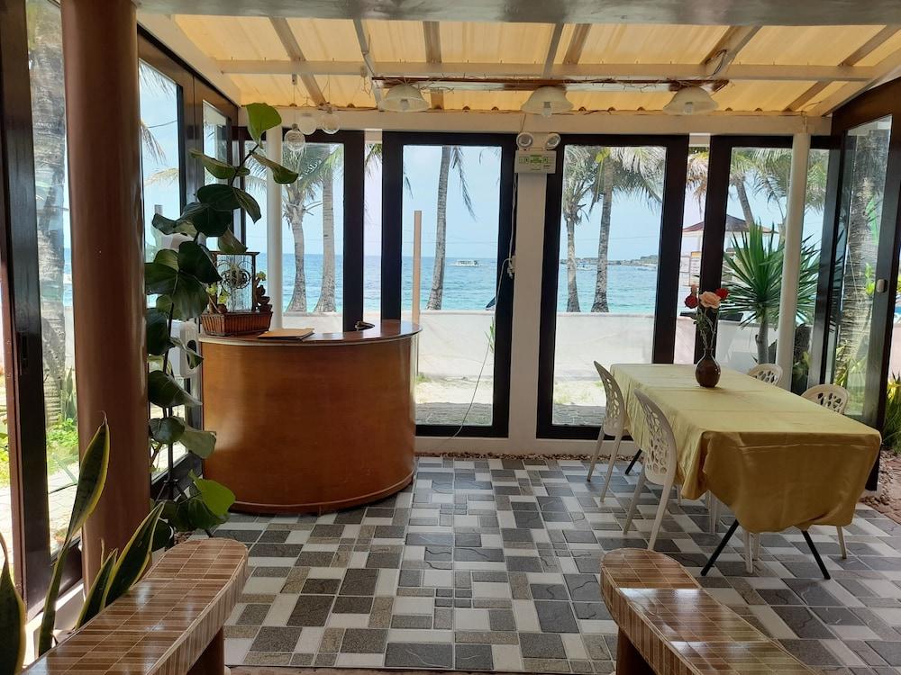 Marnin's Place Boracay