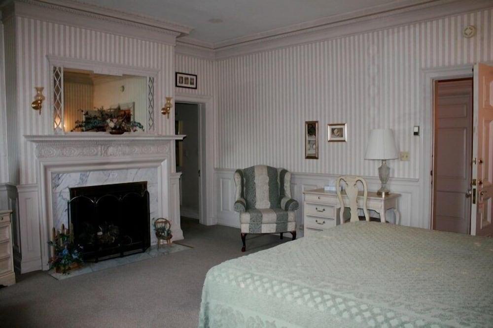 The Cozy Afghan Bed & Breakfast