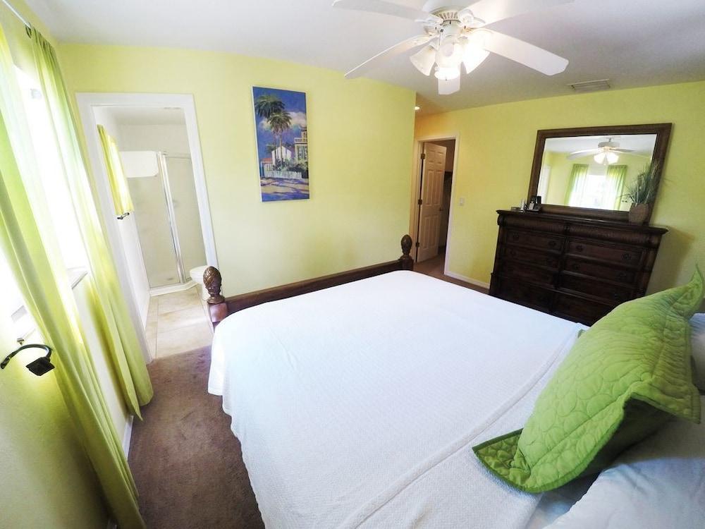 The Little Oasis Beach House