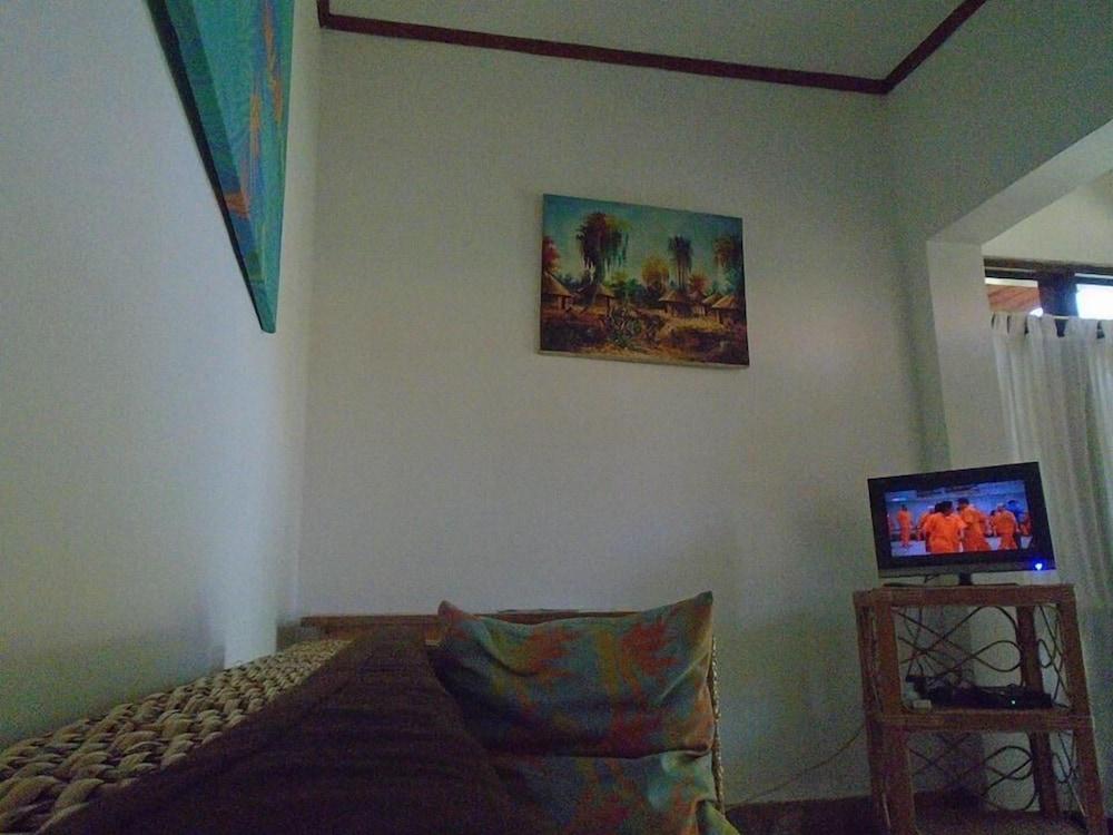 Cafe Roma Guest House