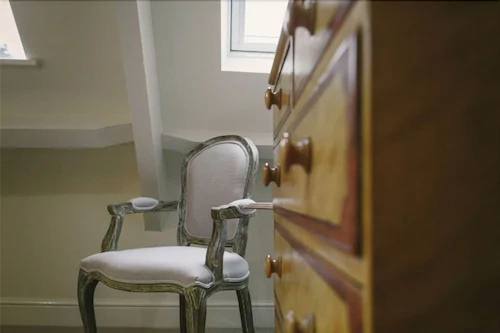 Cat and Custard Pot Inn