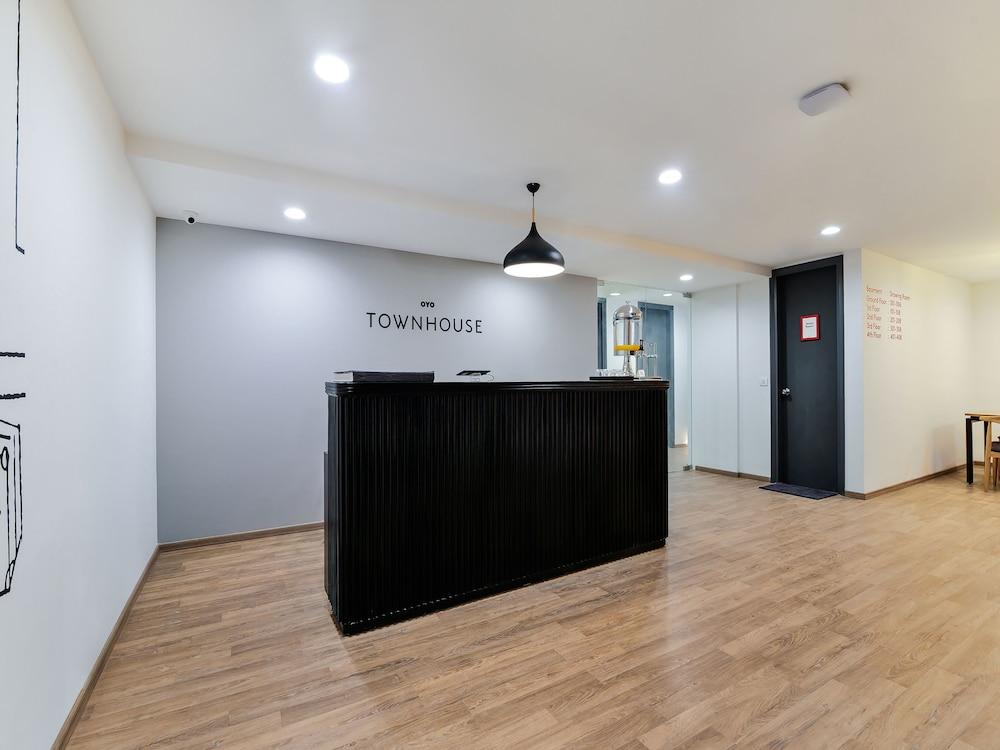 OYO Townhouse 079 Sector 46