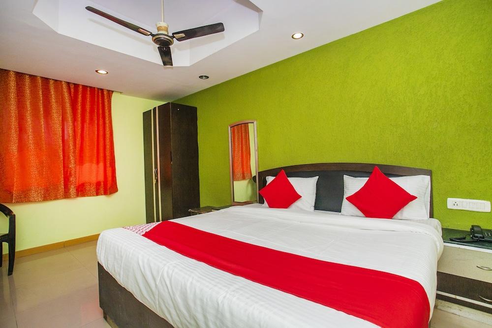 OYO 6145 The Hotel Nalanda