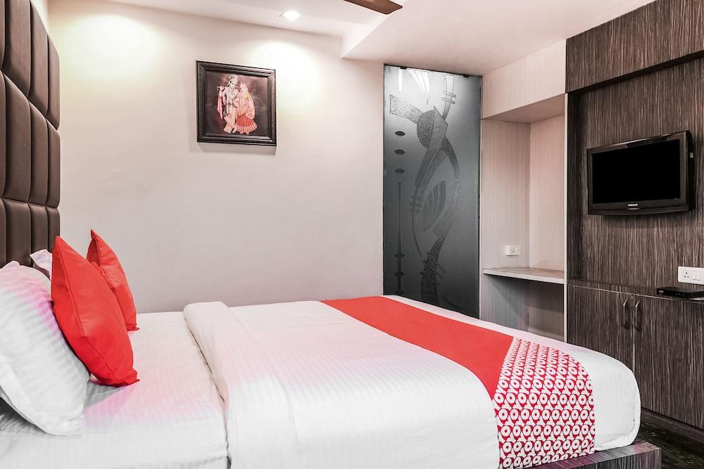 OYO 6285 Hotel AR Grand