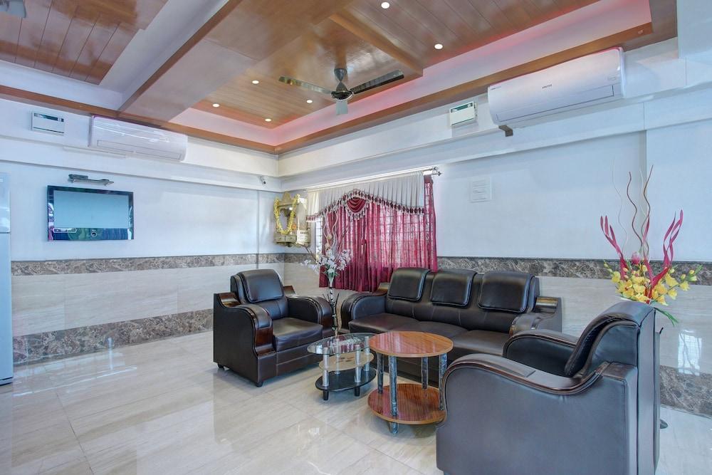 OYO 26981 Sharan Residency