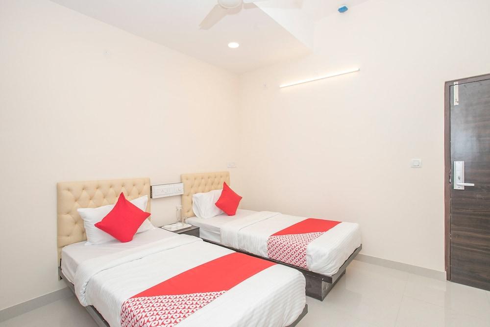 Capital O 12543 3 Square