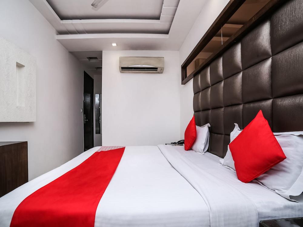 OYO 11150 Hotel JMD Rooms