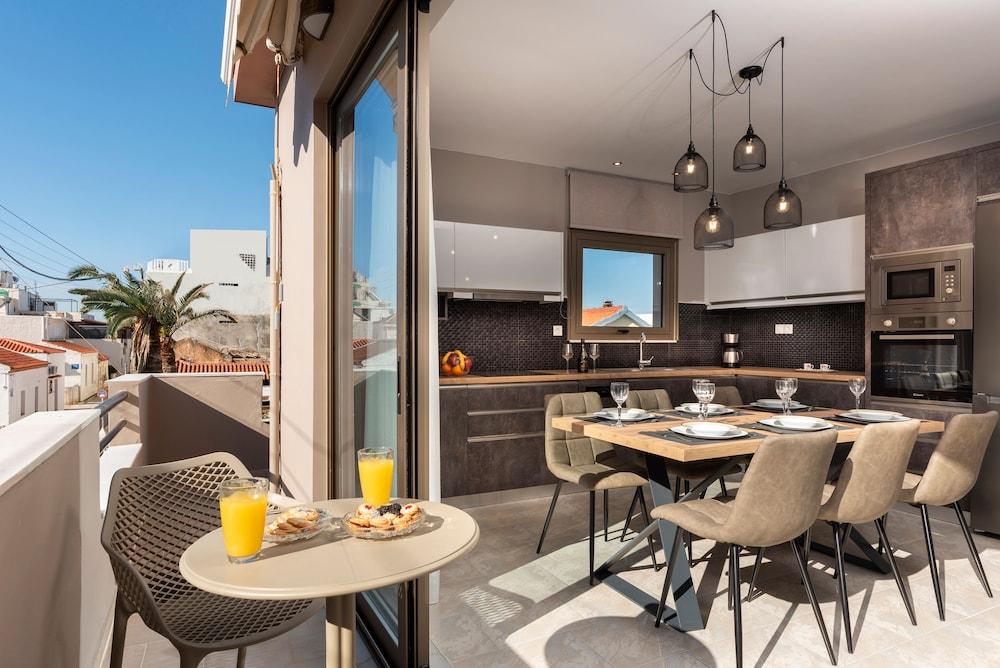 Mirma Luxury Apartment