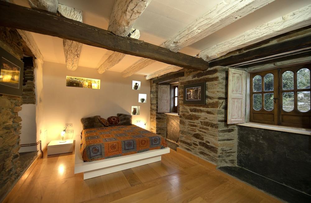 As casas do retratista - Adults Only