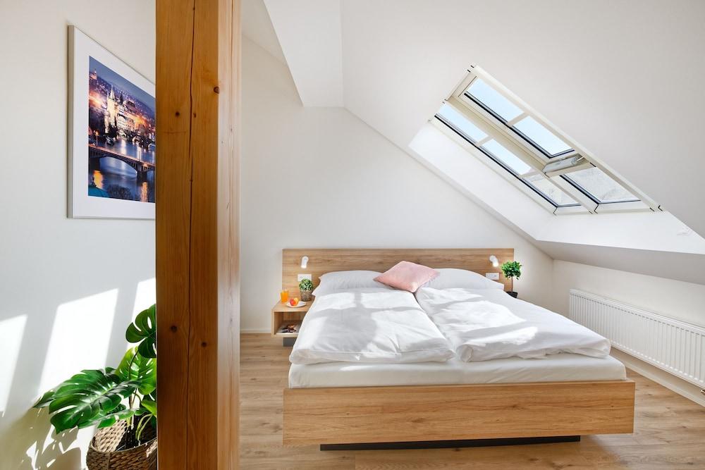 DownTown Suites Jugoslavska