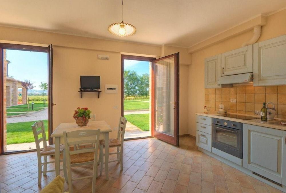 Residence Casale Torrenova al Conero