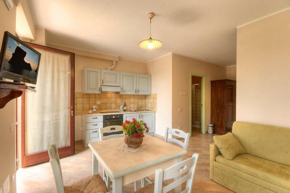 Residence Casale Torrenova al Conero