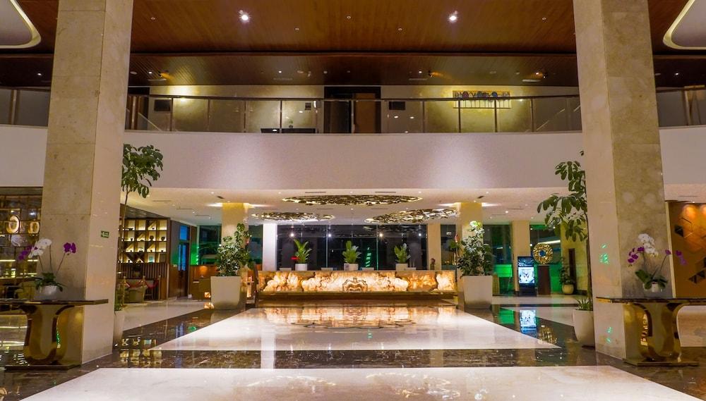 Grand Sunshine Resort & Convention