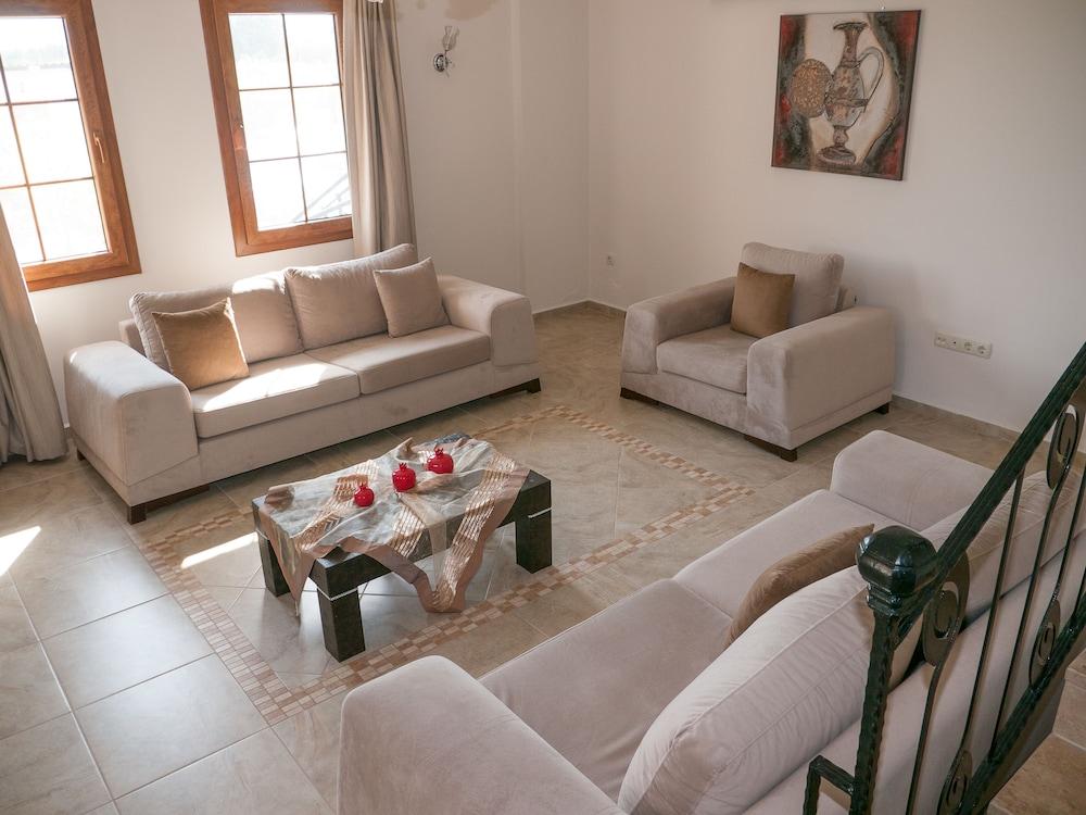 Pomegranate Garden Villas