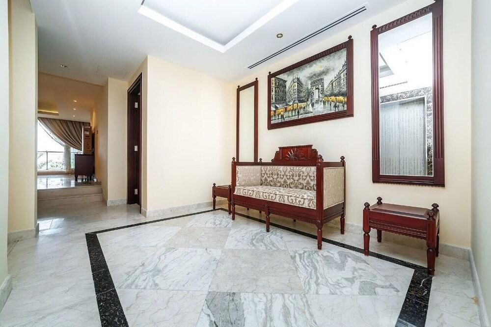 Bespoke Residences - Grandeur Residences