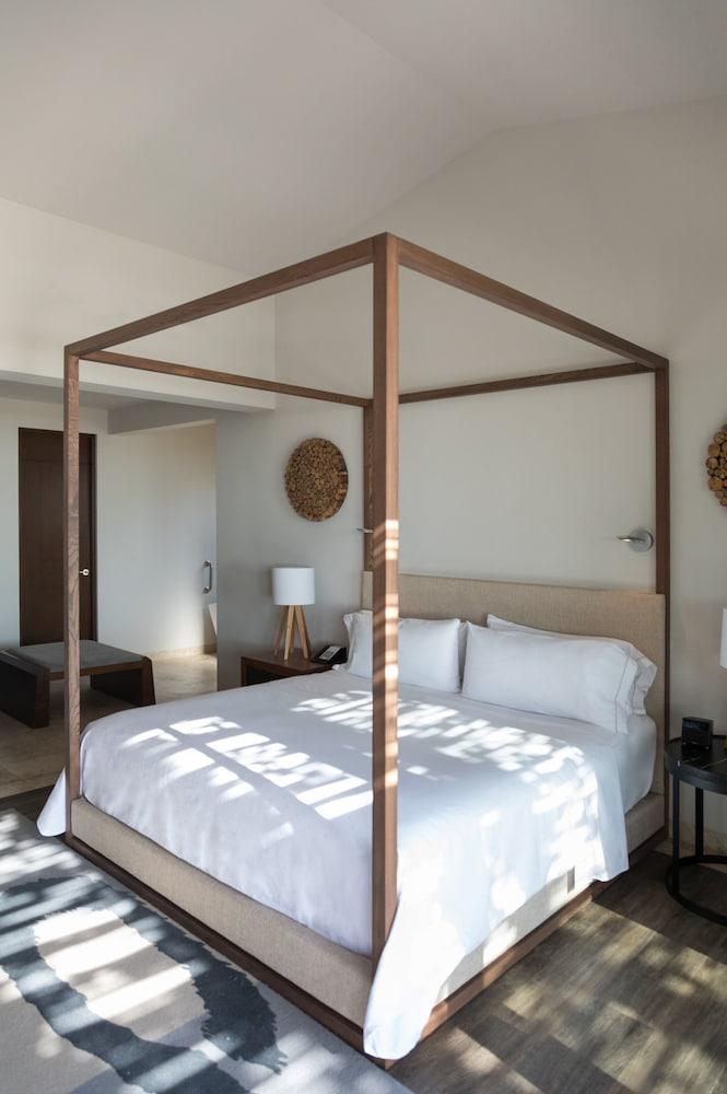 Live Aqua Private Residences Los Cabos