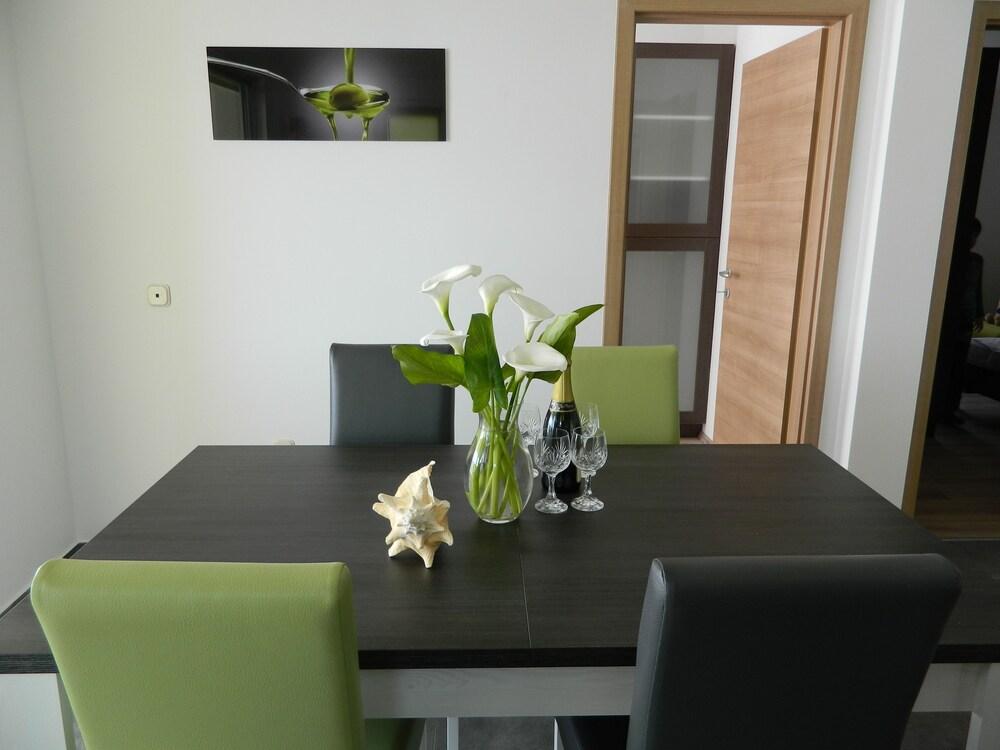 Apartments Marinovic