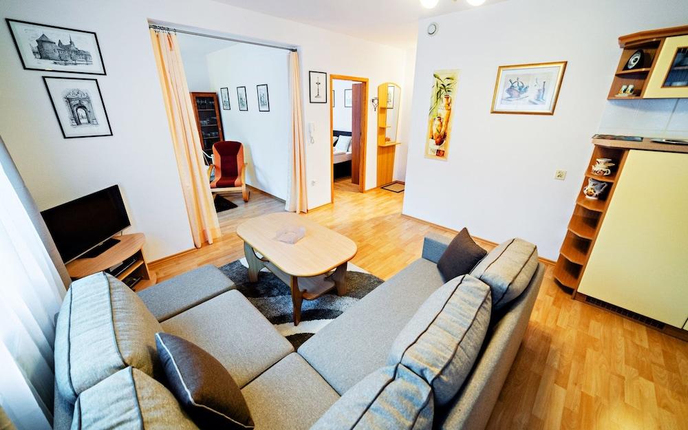 EverySky Moniuszki 11a