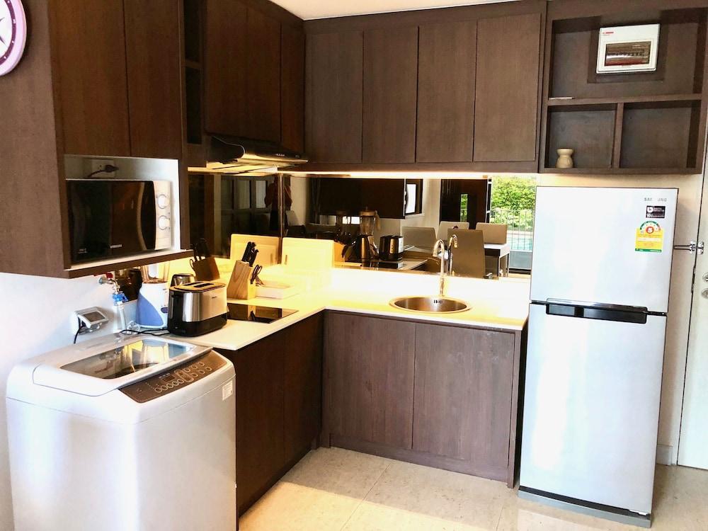 The Aristo 104 by Holy Cow